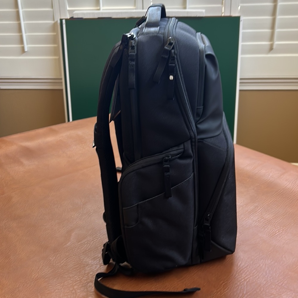 Backpack - Picture 2 of 10